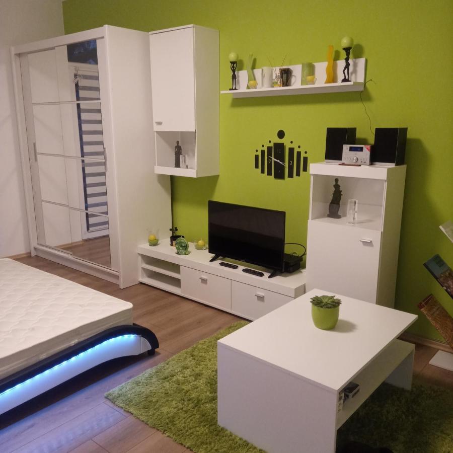 M&D Apartman Eger Eksteriør bilde