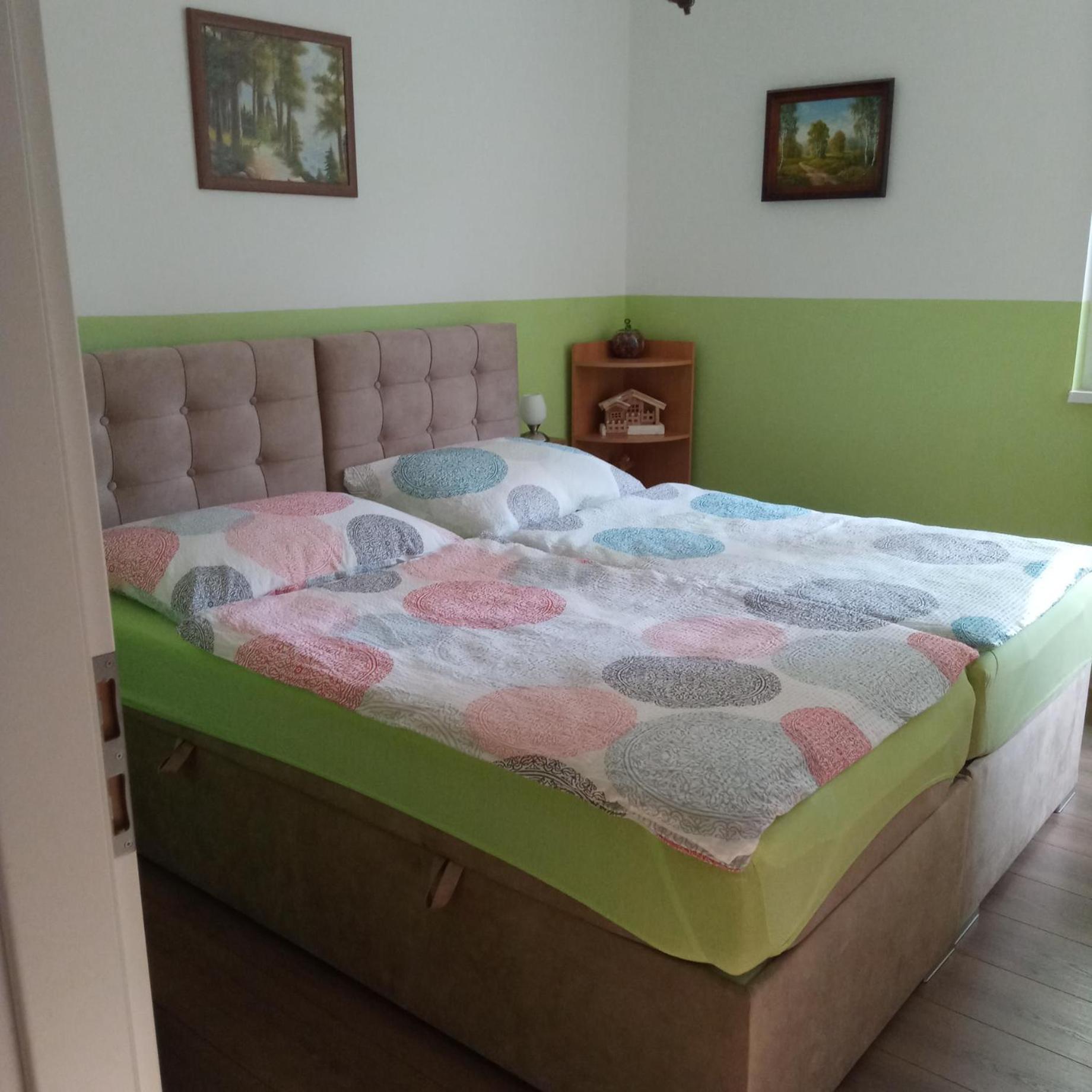 M&D Apartman Eger Eksteriør bilde