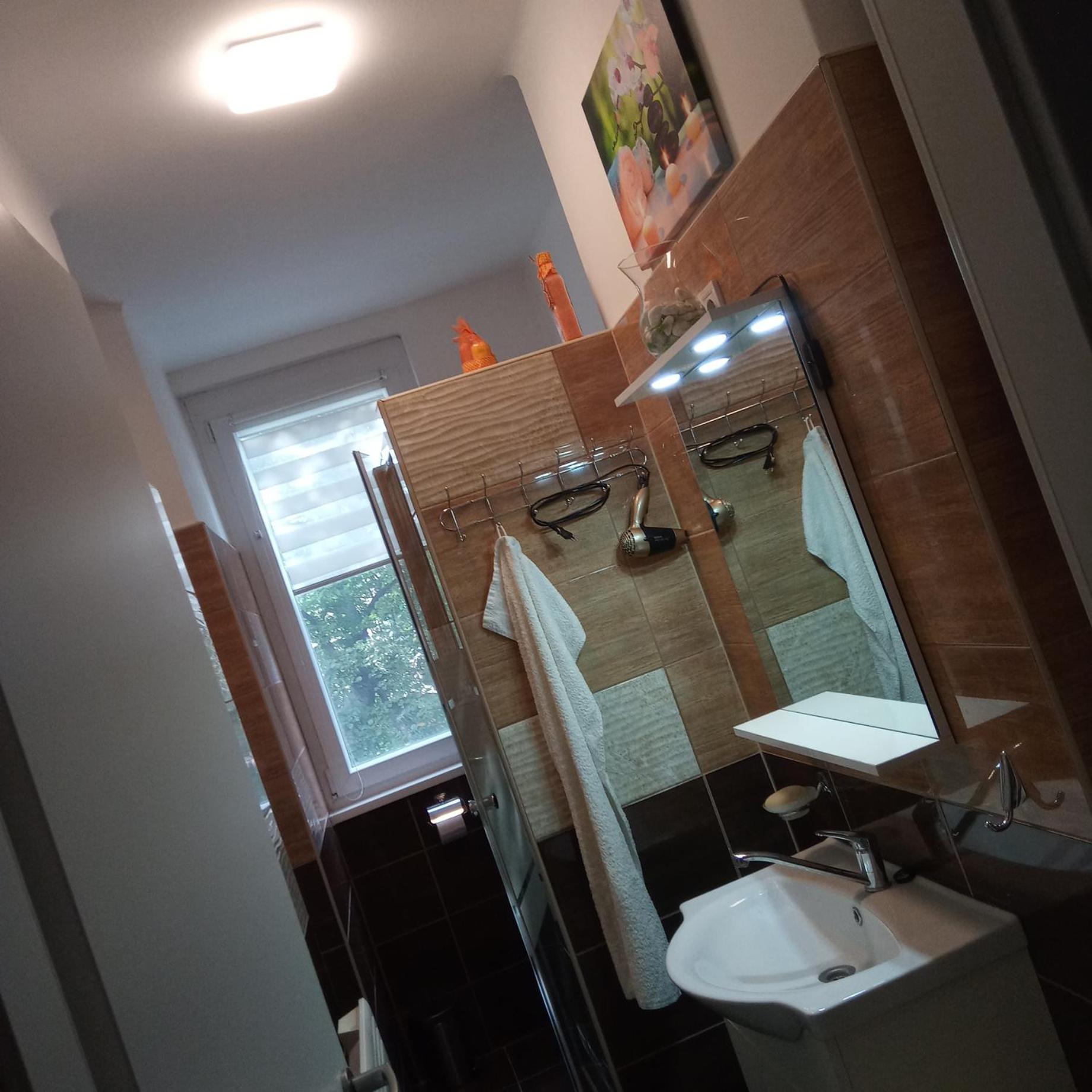 M&D Apartman Eger Eksteriør bilde